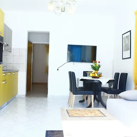 Apartment Almond