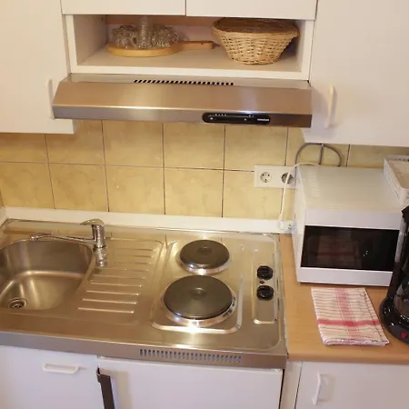 Apartament Almond *